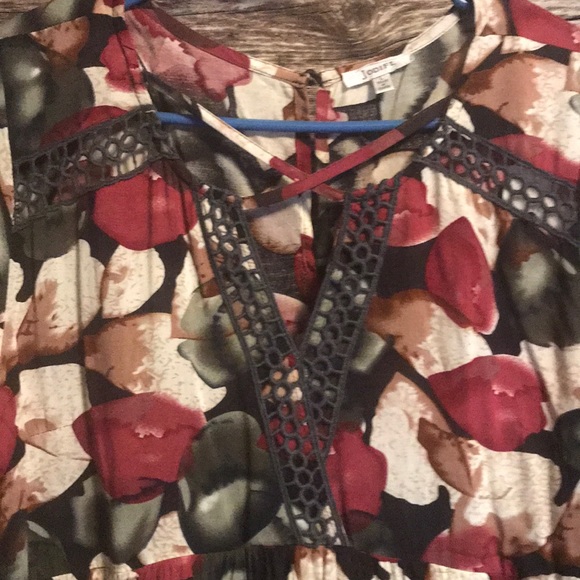 NWOT Pattern Tunic - Picture 2 of 6